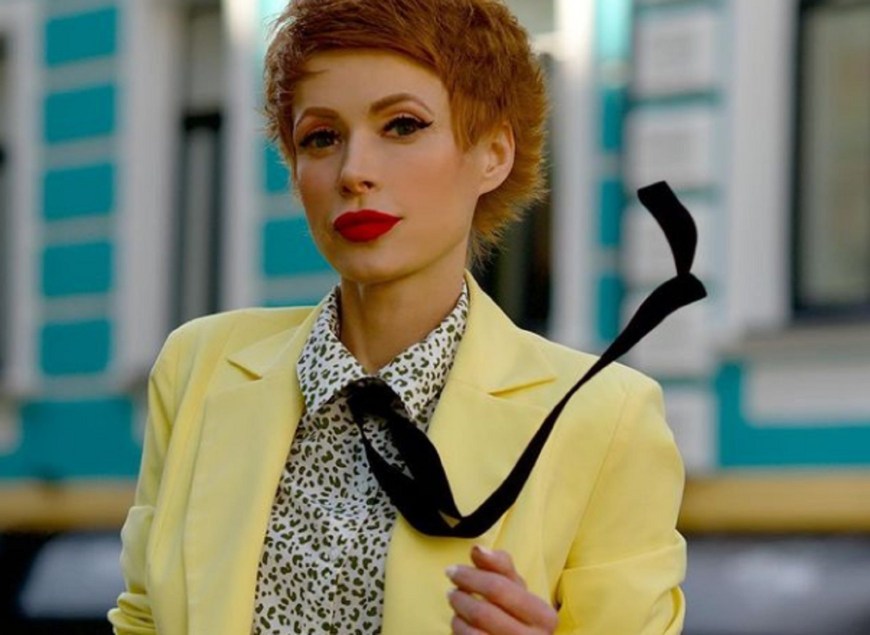 Елена Кристина лебедь