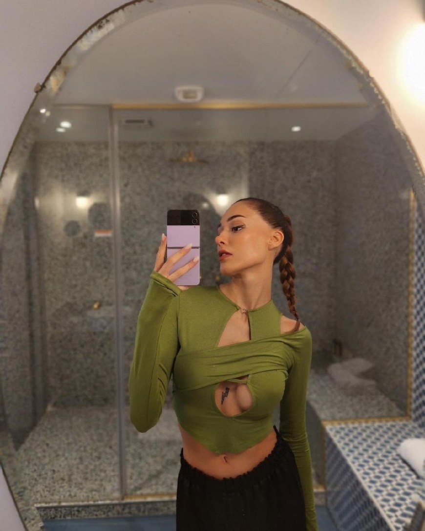 Дилан Чичек Дениз 2021