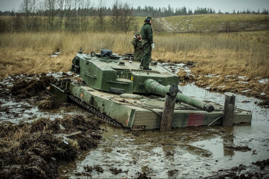 Strv 121