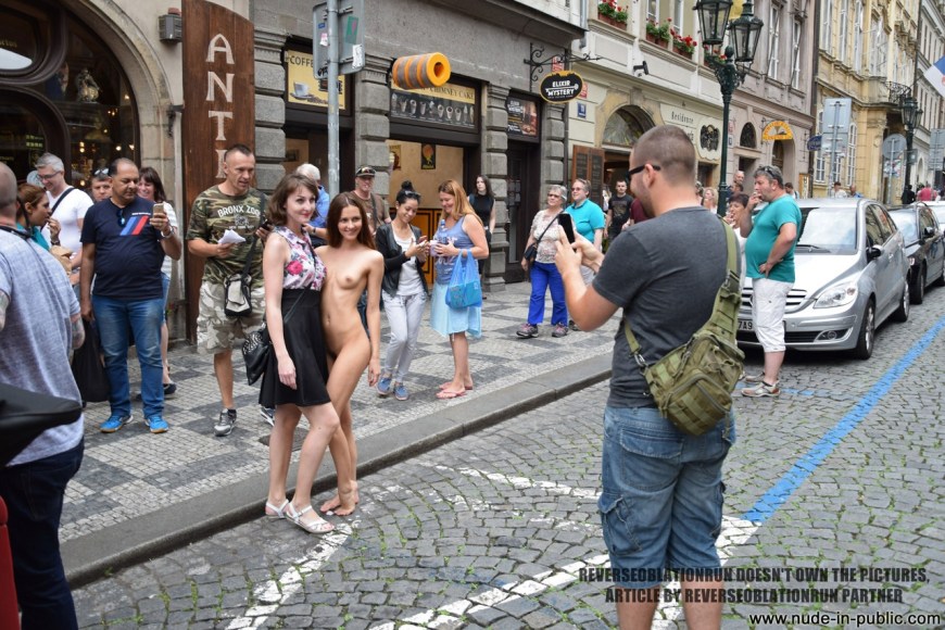 Clothed female, naked female на улице