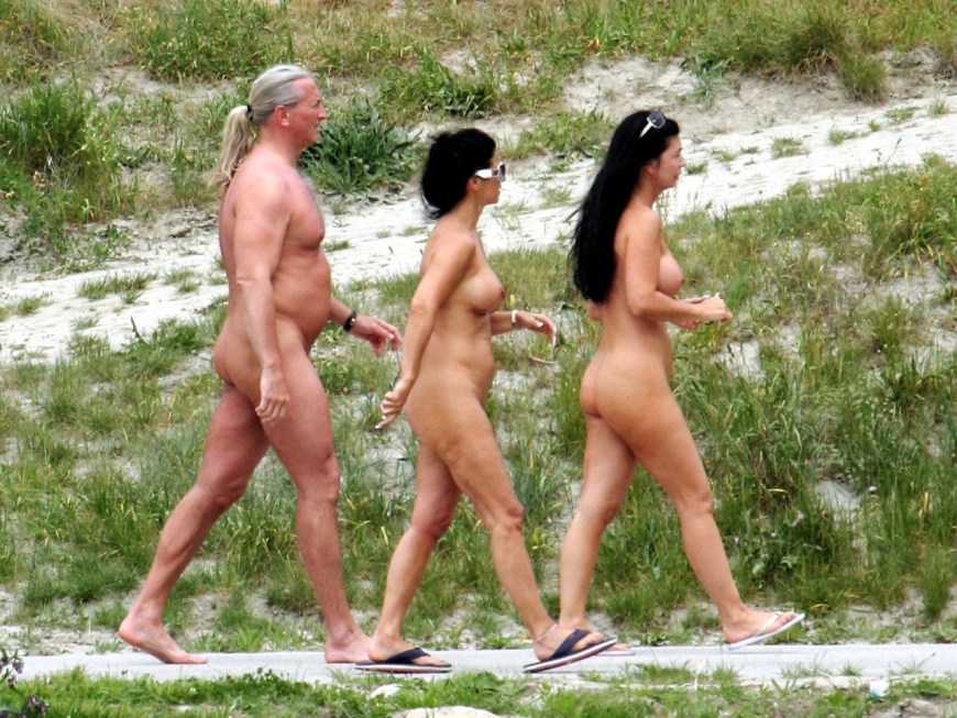 Мировой nudism семейный фото