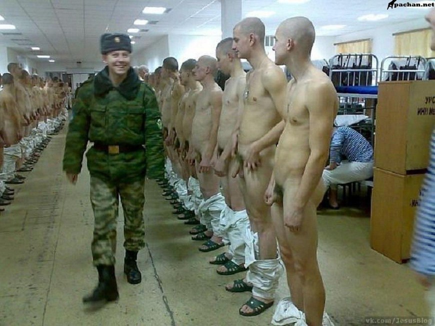 Русские солдаты без трусов