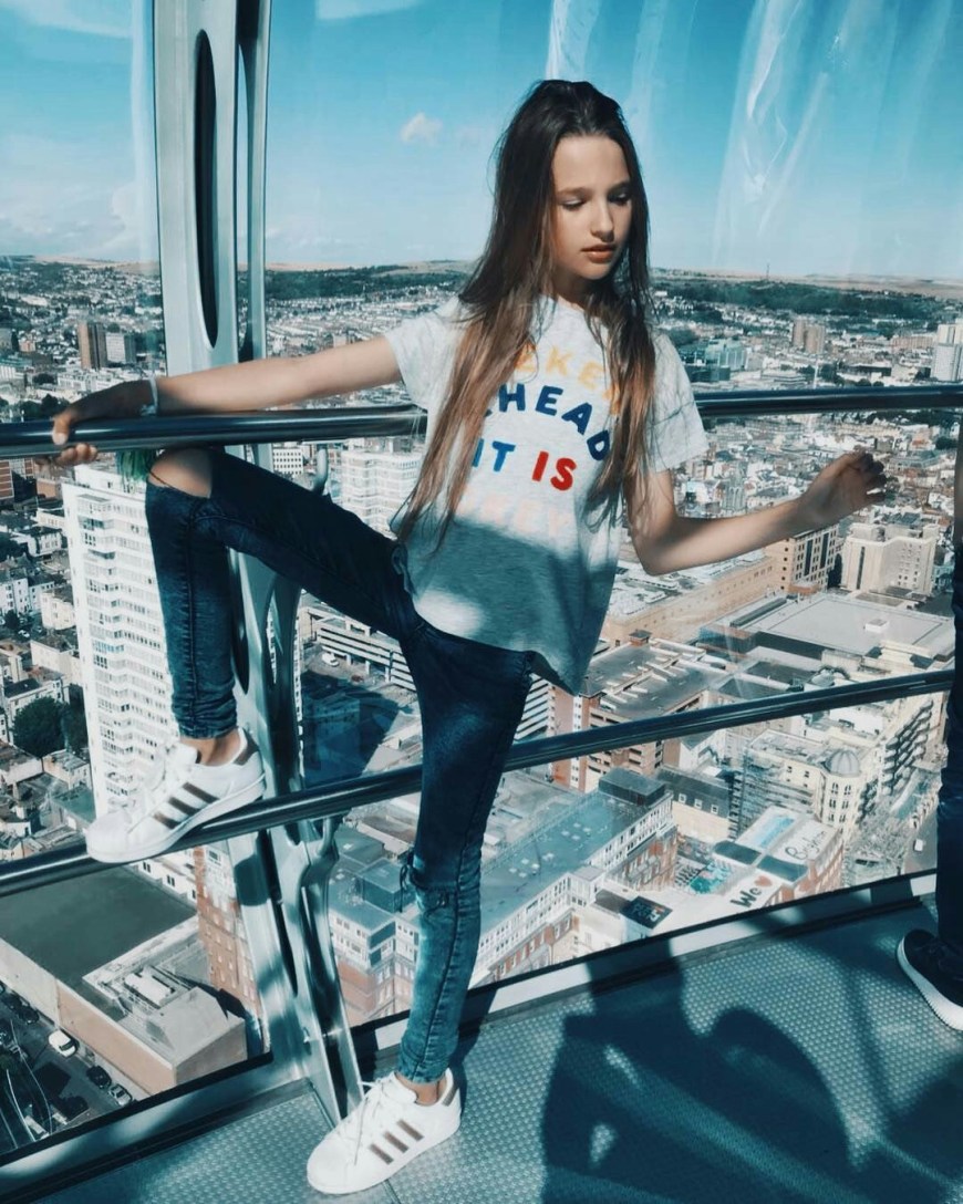 Лиза Анохина