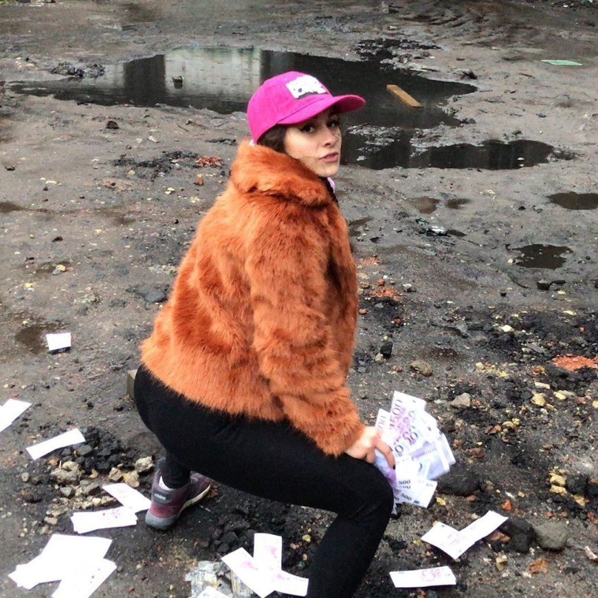 Лола Липс