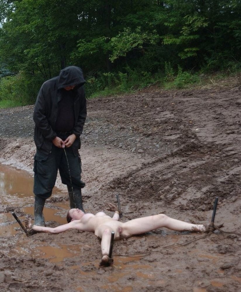 Эксгибиционизм бдсм грязь