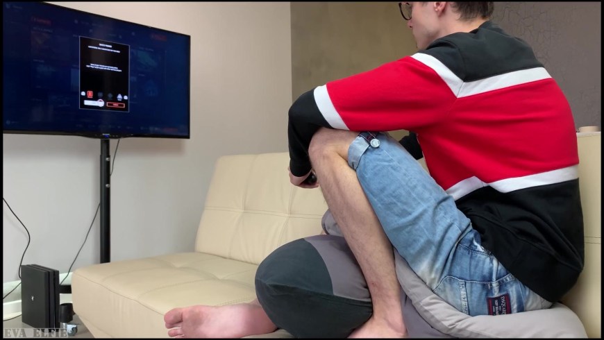 Step sister gets a creampie and facial while playing a game - Eva Elfie