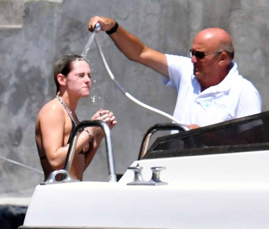 Kristen Stewart топлесс